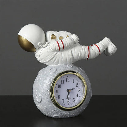 Astronaut Creative Children''s Room Bookcase Desktop Astronaut Clock Trinket Boy's Bedroom Bedside Decoration